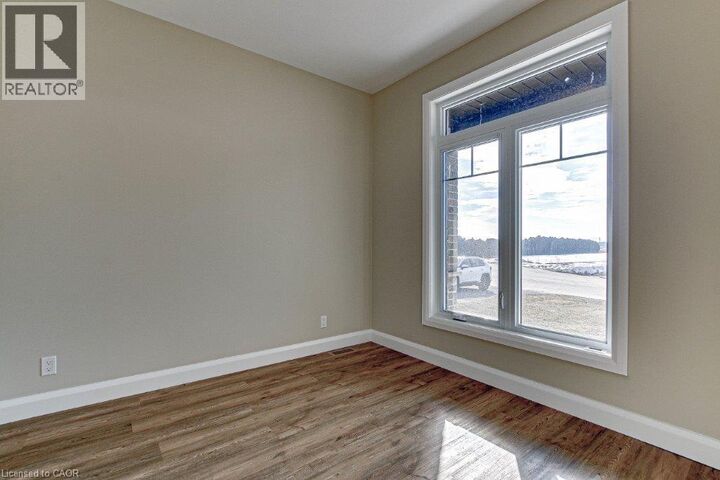 Property Photo:  383 Argyle Avenue  ON N4B 0B2 