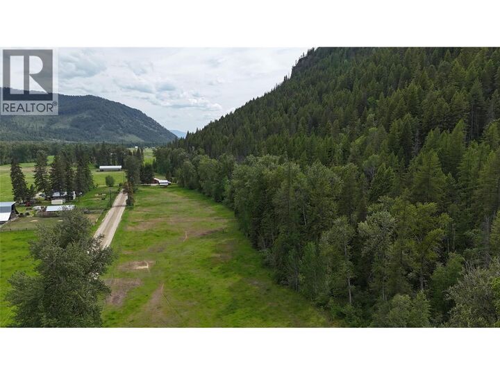 Photo de la propriété:  12451 Brown Creek Road  BC V0H 1H8 