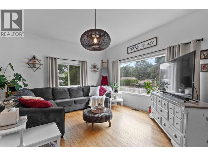 Property Photo: 1207 George Street BC V0E 1V2