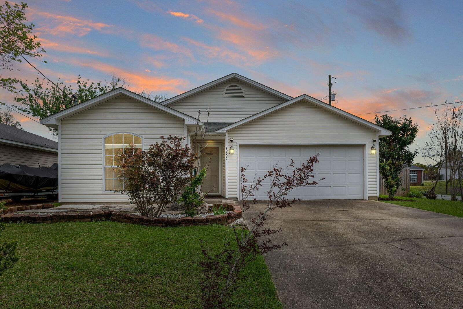 Property Photo:  10502 Senegal Drive  FL 32534 