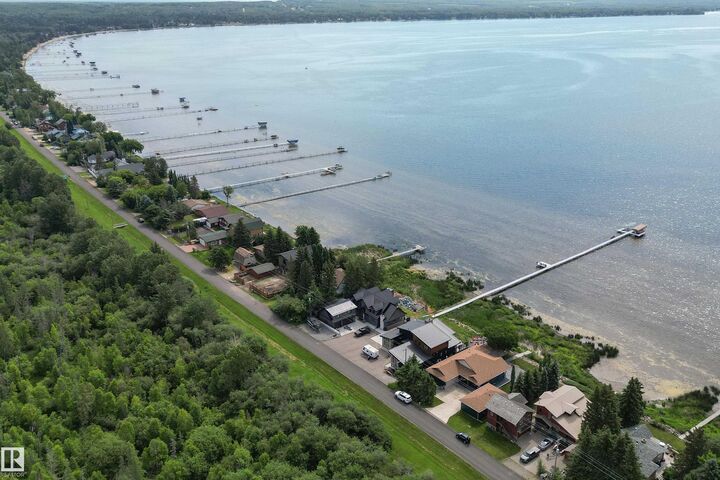 Property Photo:  103 Argentia Beach  AB T0C 2C0 