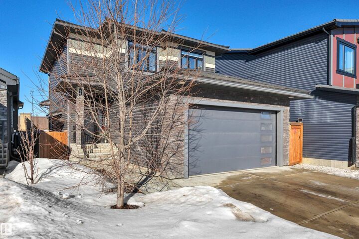 Property Photo: 11 Brunswyck Crescent AB T7X 0Y9