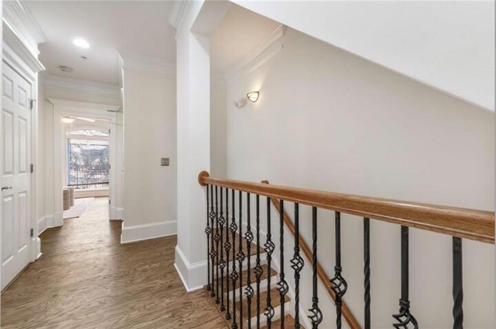 Property Photo: 802 Ciiftin Heights Ln NE GA 30329