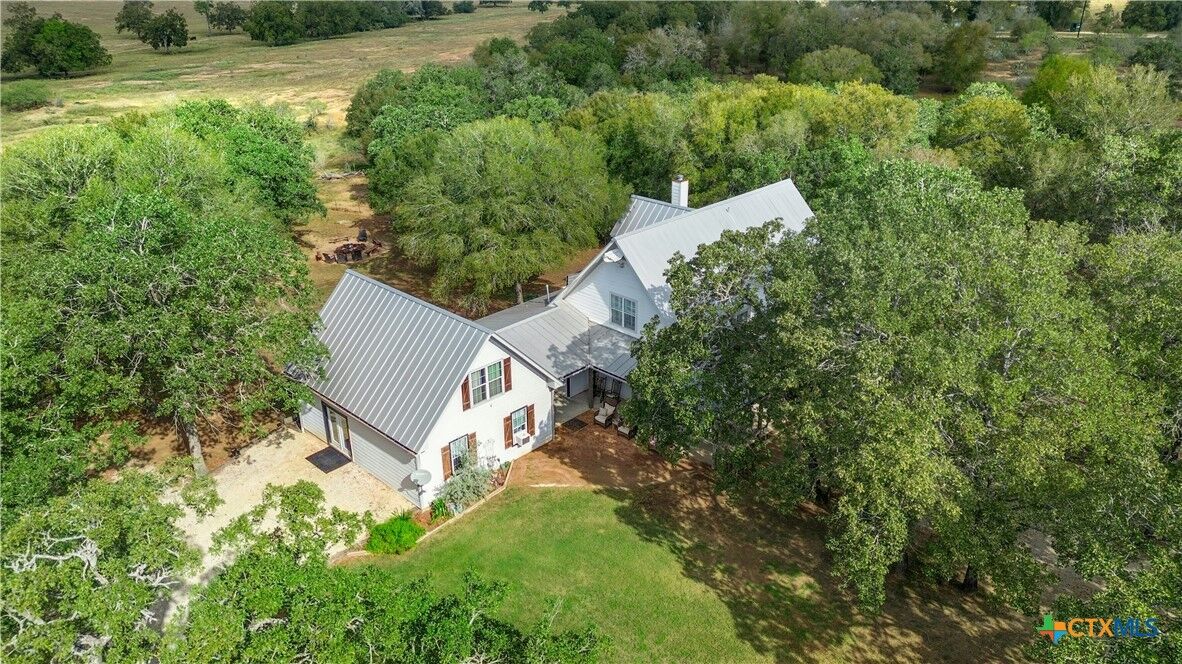 Property Photo:  412 Woody Hollow Road  TX 78648 