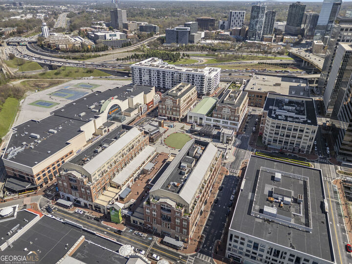 Property Photo:  390 17th Street NW 5009  GA 30363 