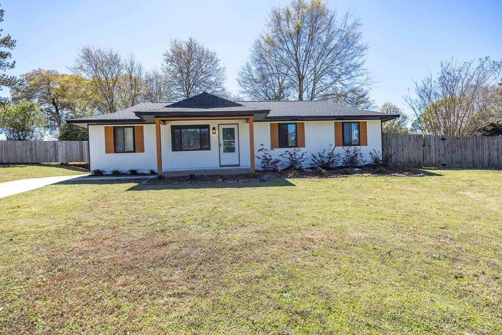 Property Photo: 5042 Foxfire Drive GA 31909