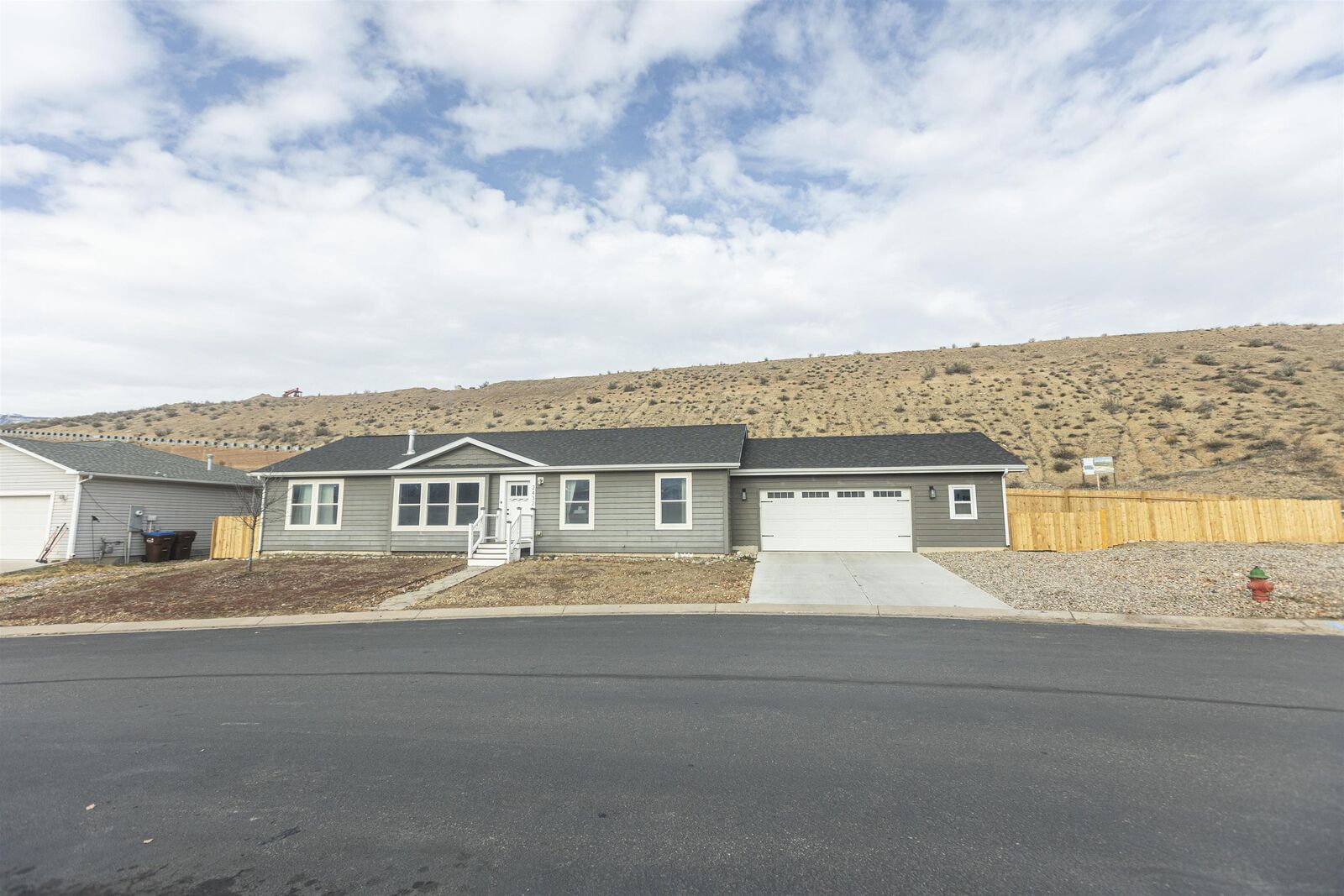 Property Photo:  2432 Pioneer Way  CO 81650 