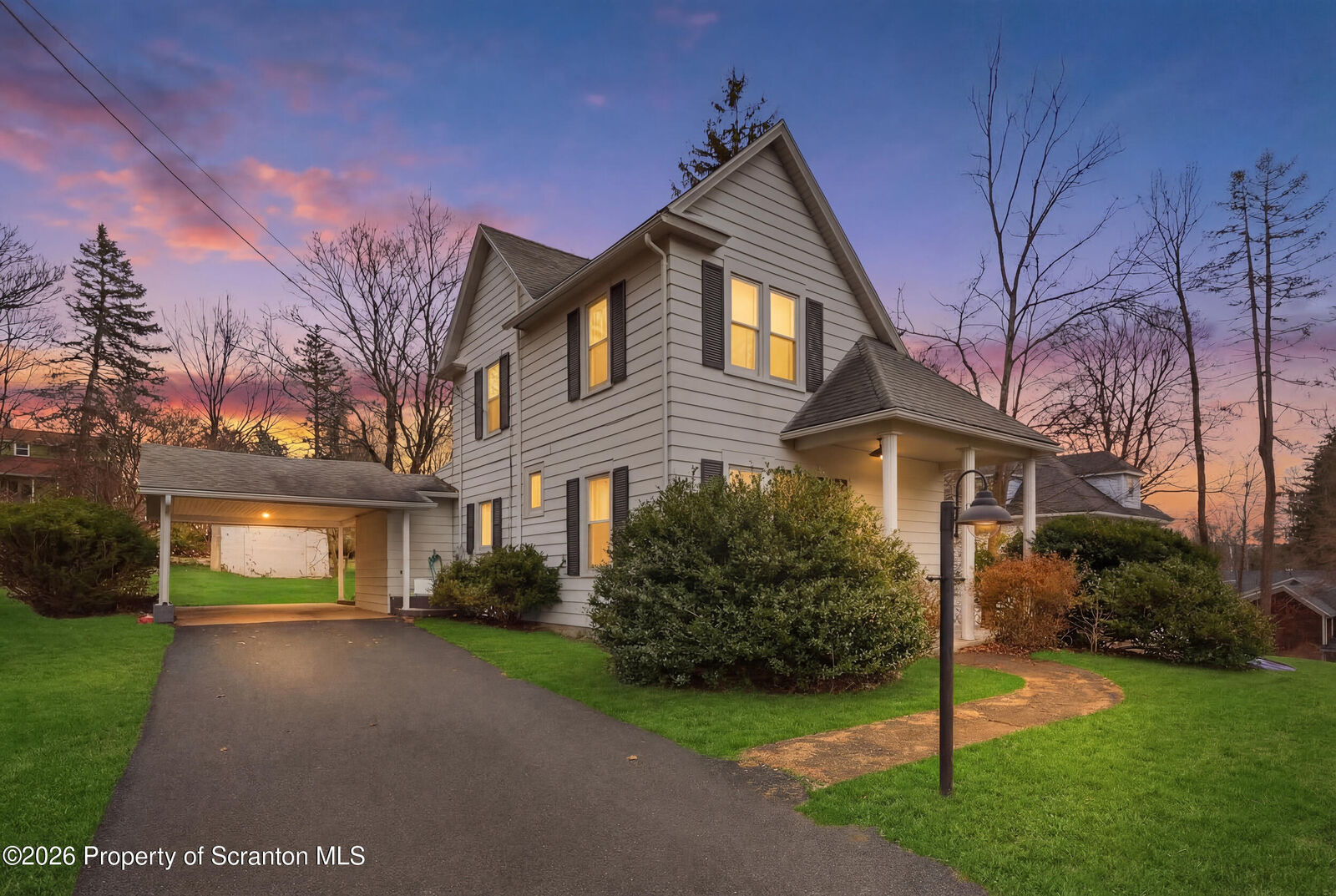 Property Photo:  422 Clark Avenue  PA 18411 