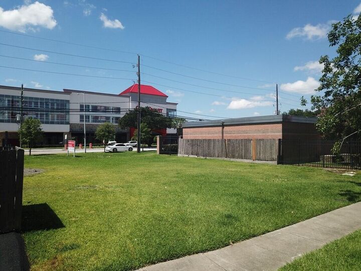 Property Photo:  5309 McCulloch Circle  TX 77056 