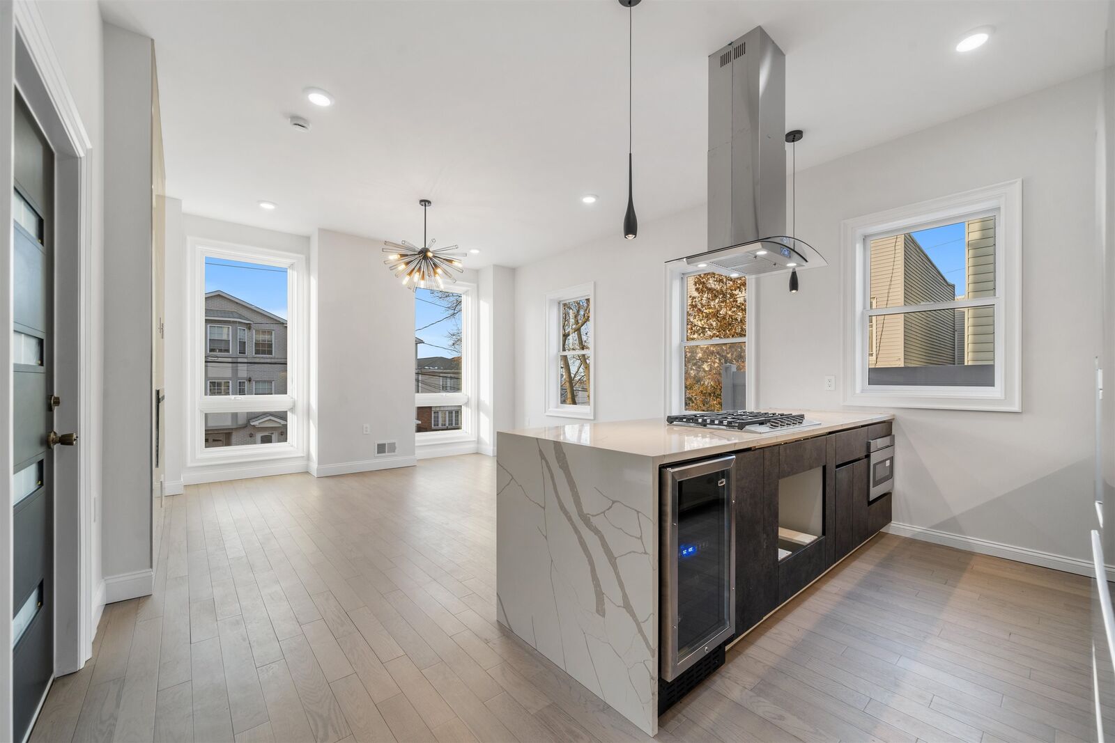 Property Photo:  272 Terrace Ave 1  NJ 07307 