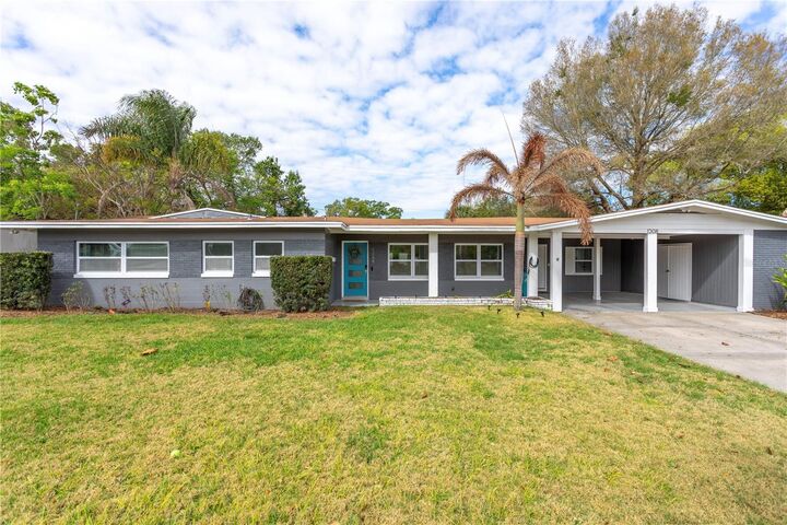 Property Photo: 1208 Roscomare Avenue FL 32806