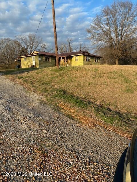 Property Photo:  150 Stonewall Road  MS 38611 