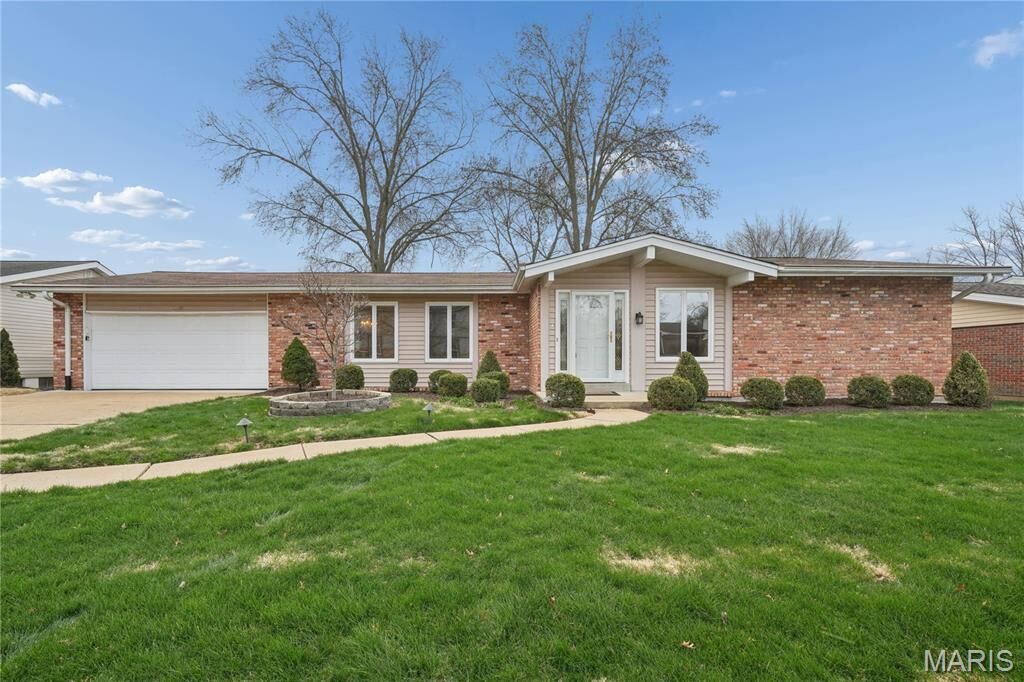 Property Photo: 14342 Lake Tahoe Drive MO 63017