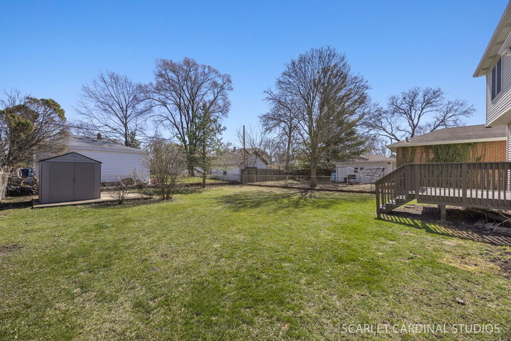 Property Photo:  435 S School Street  IL 60148 