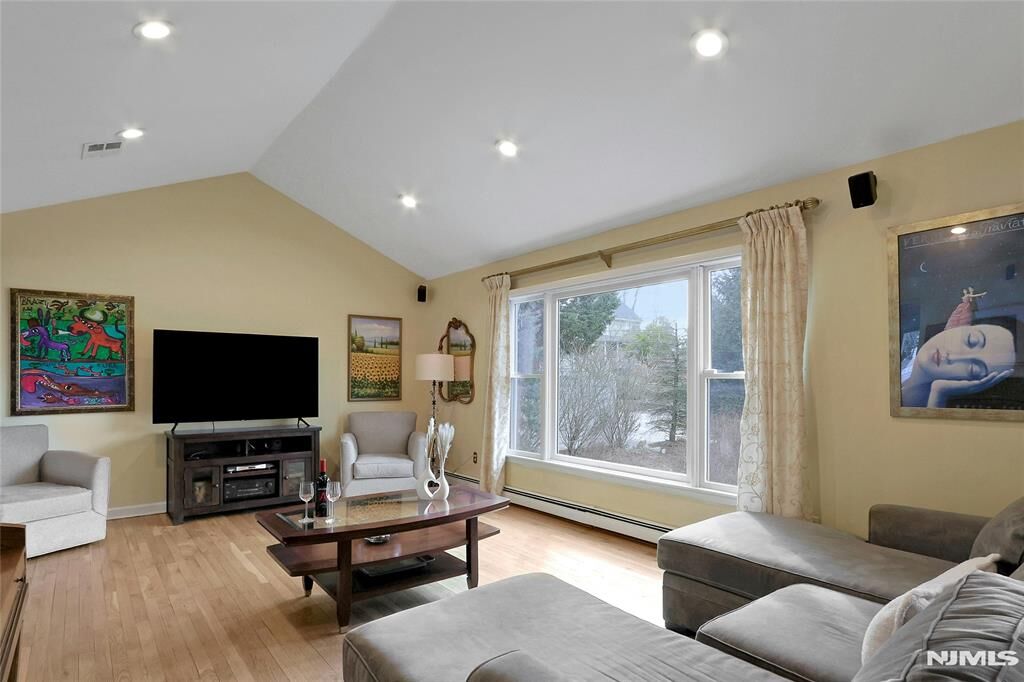 Property Photo:  364 Piermont Avenue  NJ 07642 