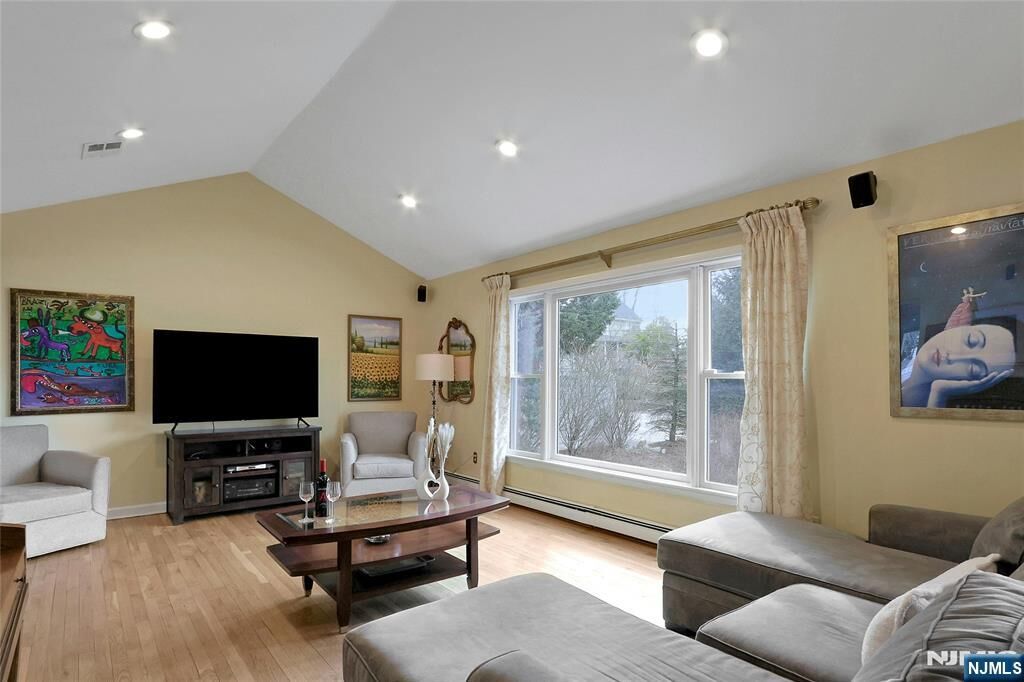 Property Photo:  364 Piermont Avenue  NJ 07642 