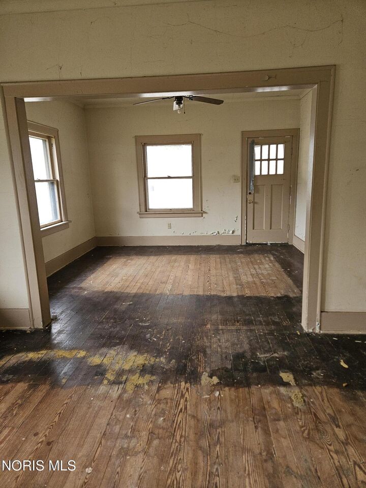 Property Photo:  5887 Globe Avenue  OH 43615 