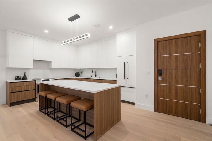 Property Photo:  16 Stearns 207  MA 02482 