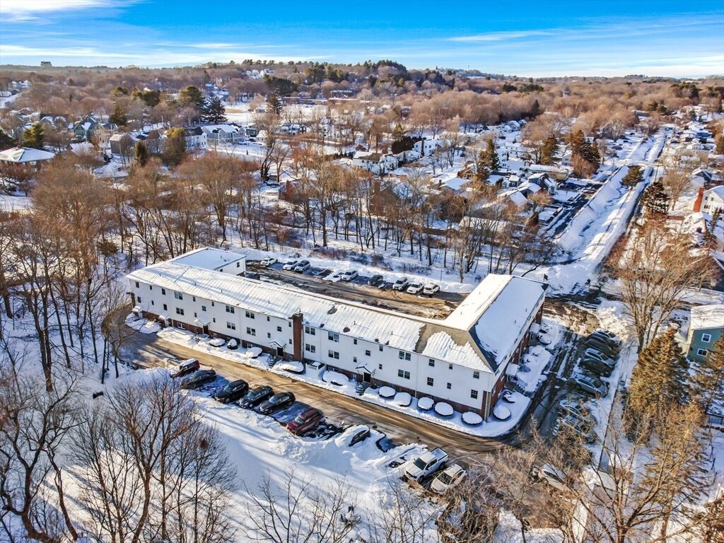 Property Photo: 6 Venice B3 MA 01923