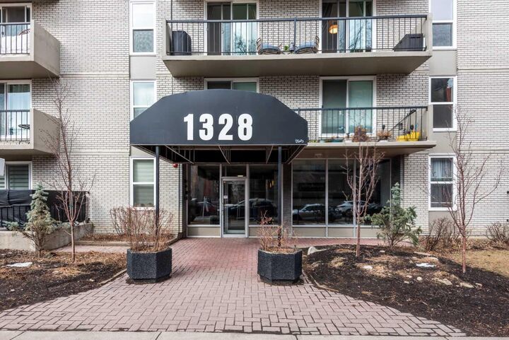 Property Photo:  1328 13 Avenue SW 303  AB T3C 0T3 