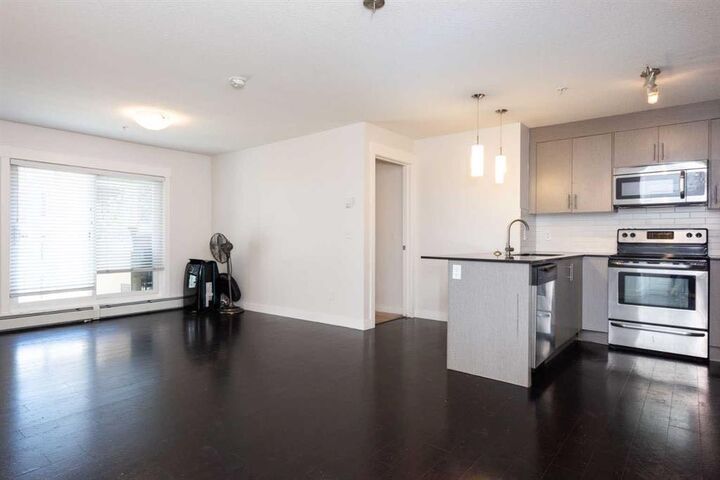 Property Photo:  240 Skyview Ranch Road NE 2203  AB T3N 0P4 