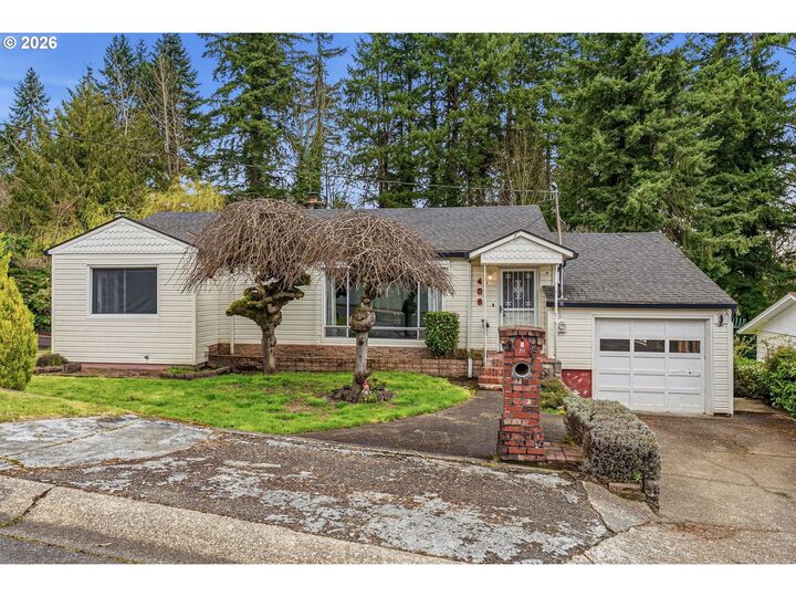 Property Photo: 406 N 19th Ave WA 98626