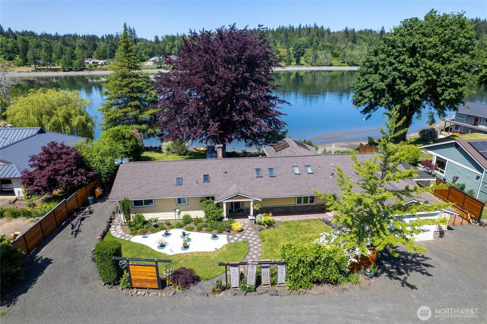 Property Photo:  295 SE Bayview Road  WA 98584 