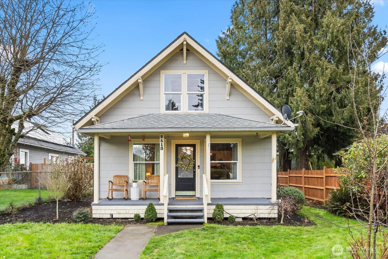 Property Photo:  2513  Cleveland Avenue  WA 98201 