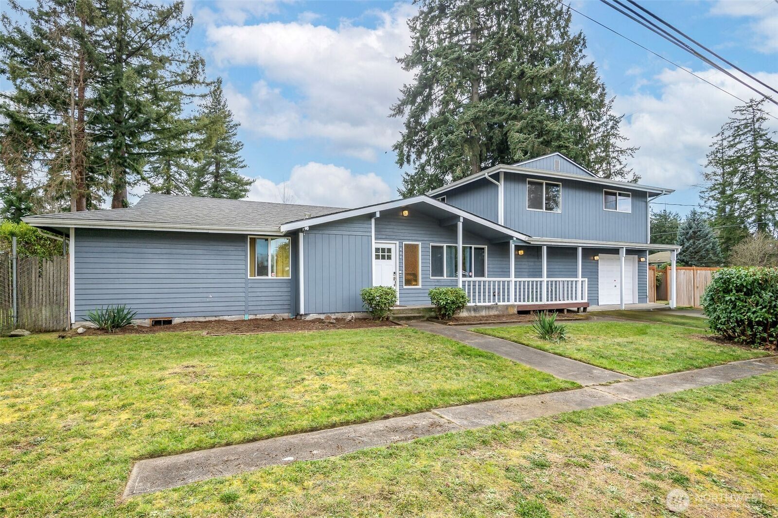 Property Photo:  402 E 91st Street  WA 98445 