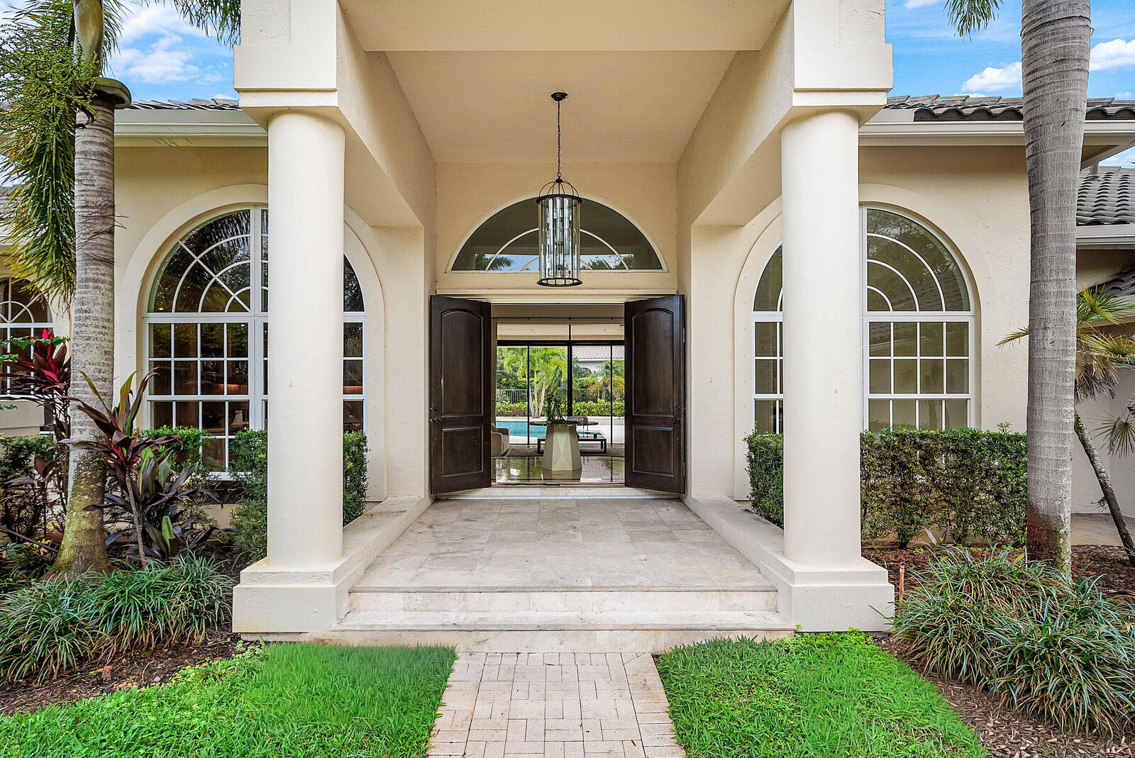 Property Photo: 7730 Newport Lane FL 33067
