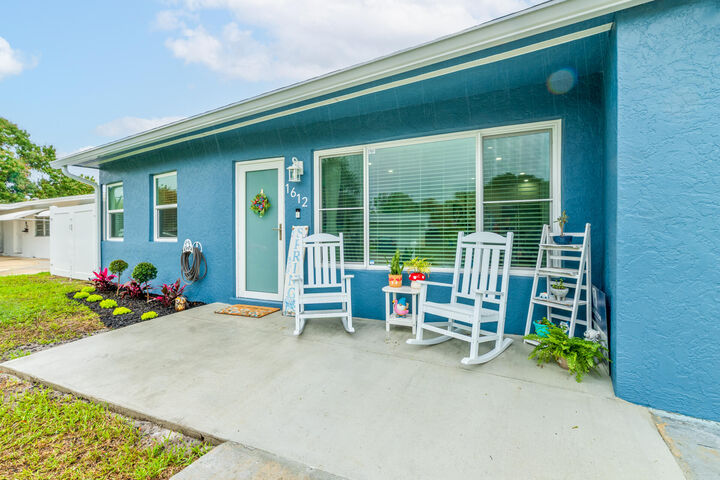 Property Photo:  1612 NE 31st Court  FL 33064 