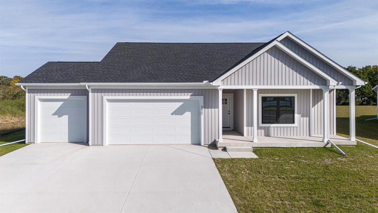 Property Photo: 3822 N Woodbury Lane WI 53545