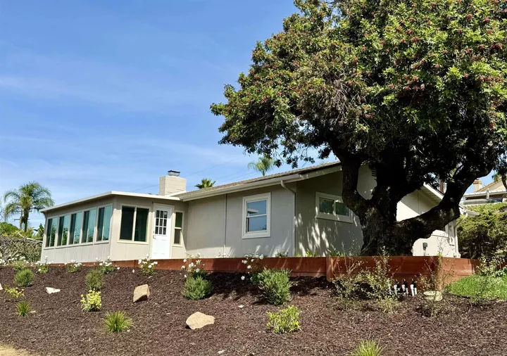 Property Photo:  1940 W El Norte Parkway  CA 92026 