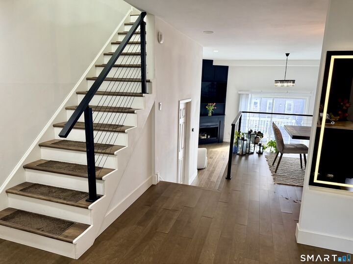 Property Photo: 235 Brittany Farms Road Apt G CT 06053