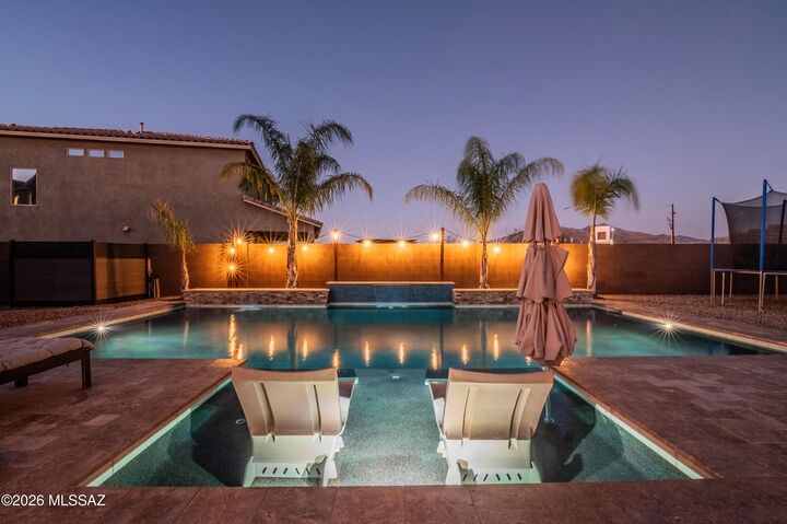 Property Photo: 10268 E Encinas Trail AZ 85747