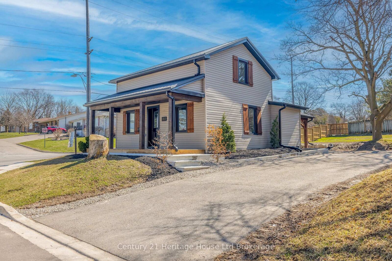 Property Photo: 180 Cherry Street W ON N5C 1H9