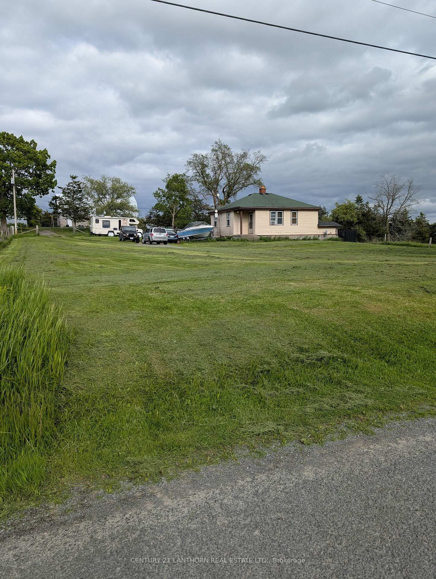 Property Photo:  50 Platt Road  ON K8V 5P8 