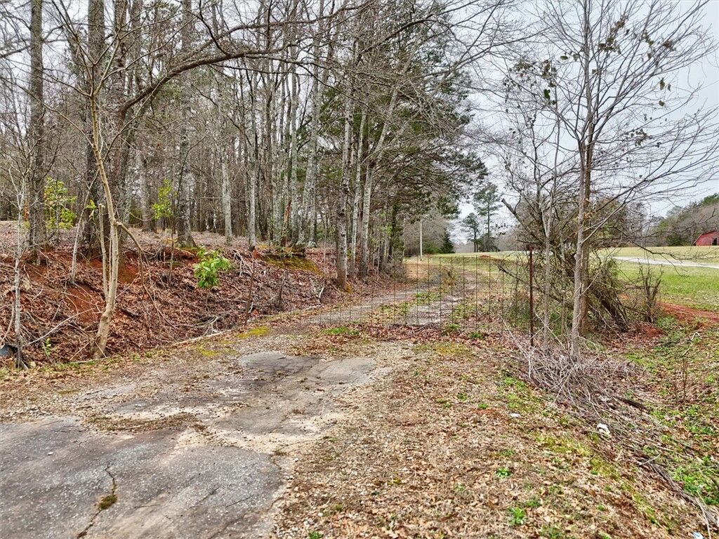 Property Photo:  499 Campground Road  SC 29657 