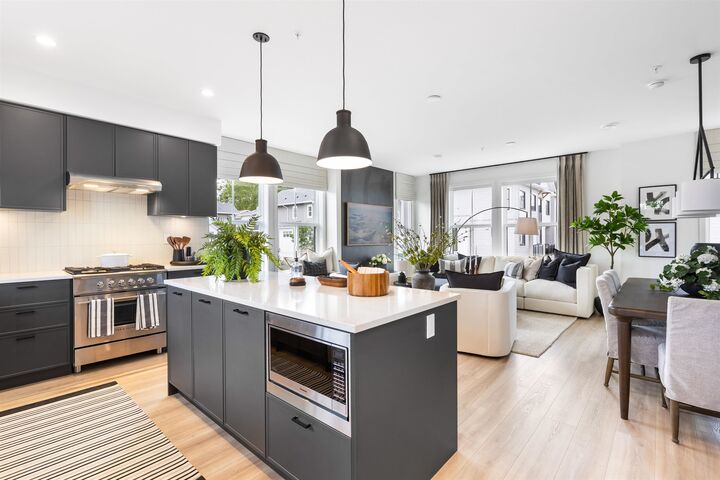 Property Photo: 7918 204B Street 43 BC V2Y 3T7