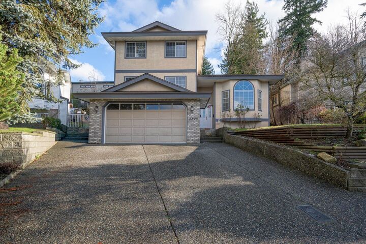 2840 Pacific Place — photo 1