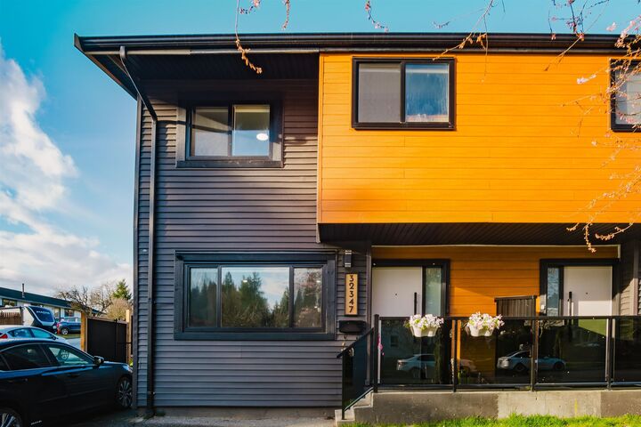 Property Photo: 32347 Brant Avenue BC V2V 4Y9