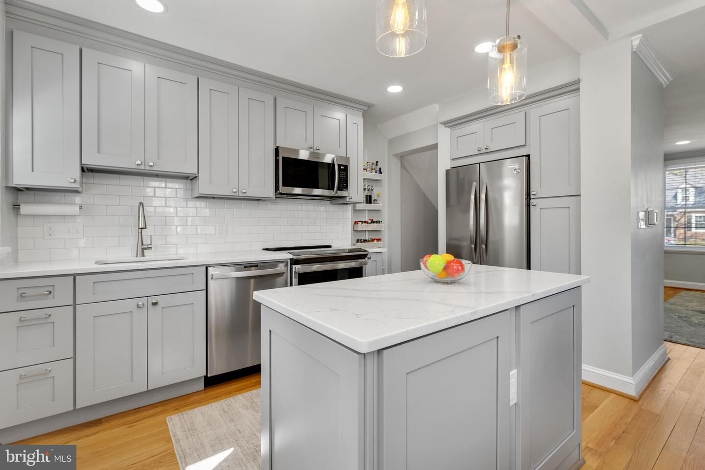 Property Photo:  4318 35th Street S  VA 22206 