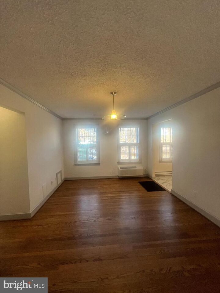 Property Photo:  715 S Washington Street S C-32  VA 22314 