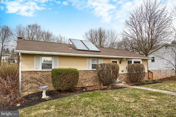 Property Photo:  1132 Loop Drive  PA 17112 