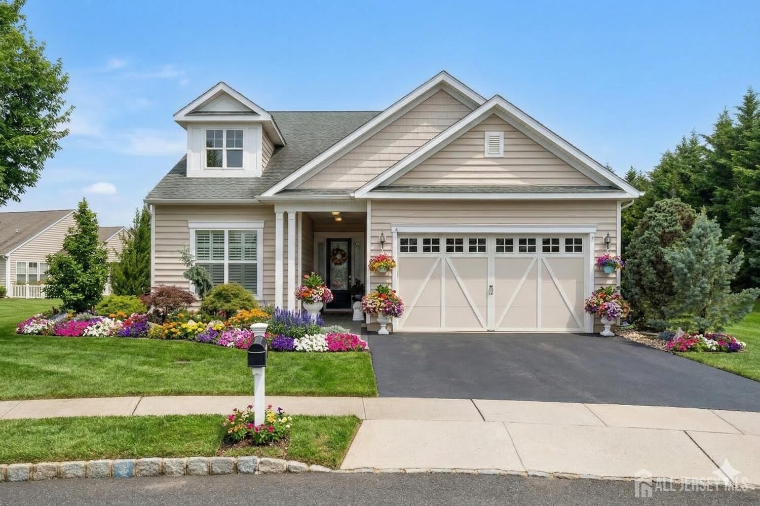 Property Photo: 4 Citadel Circle NJ 08831