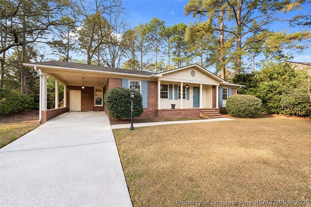 Property Photo:  709 Shopton Court  NC 28303 