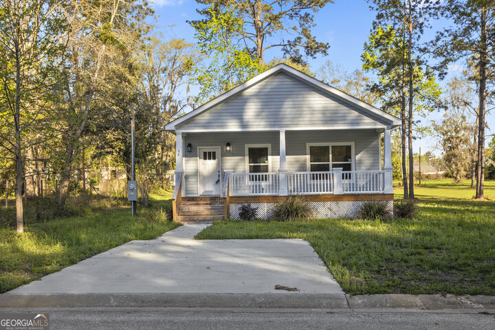 Property Photo:  54 SW Pear Street  GA 31316 