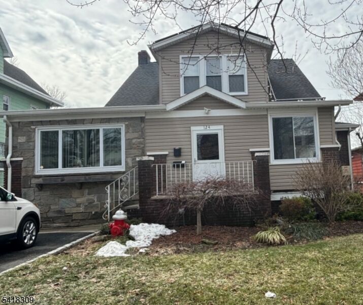 Property Photo:  124 Lawrence Ave  NJ 07604 