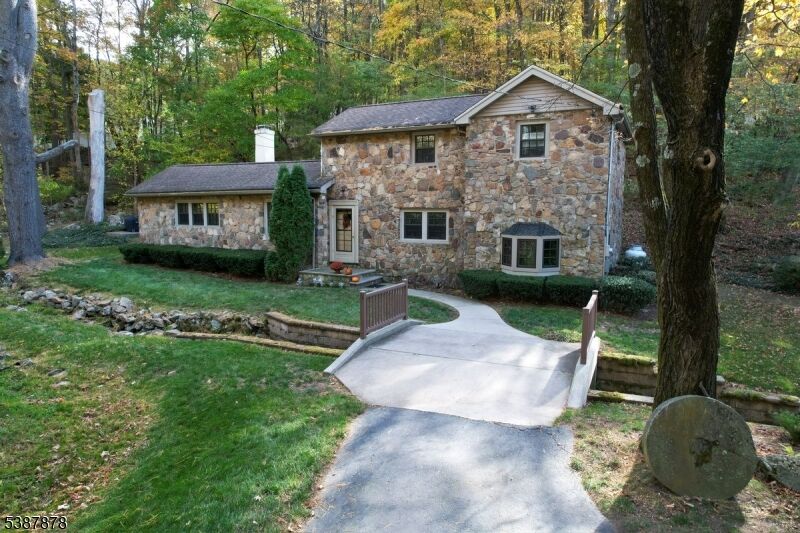 Property Photo:  63 Sanatorium Rd  NJ 08826 