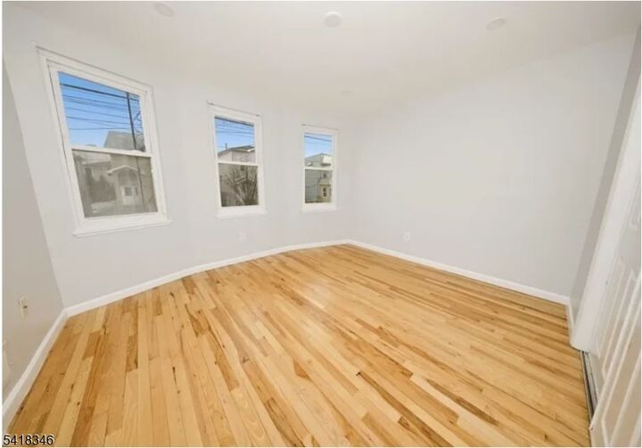 Property Photo:  437 Elm St 3R  NJ 07032 